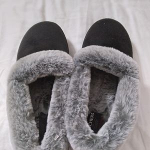 Women skechers memory foam